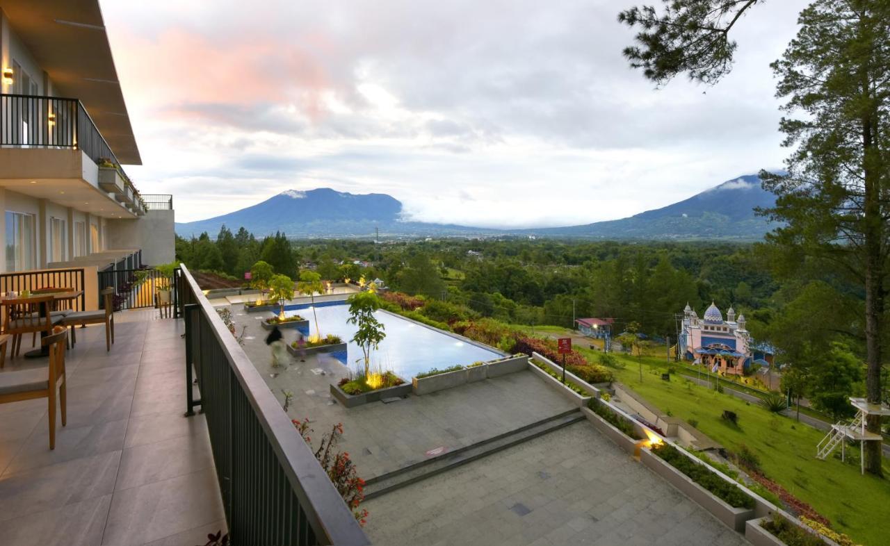 The Balcone Suites & Resort Bukittinggi Kültér fotó