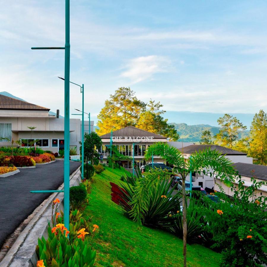 The Balcone Suites & Resort Bukittinggi Kültér fotó